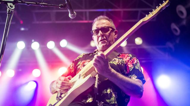 El guitarrista Quimi Portet denunció en la red a un camarero por negarse a atenderlo por hablar catalán.