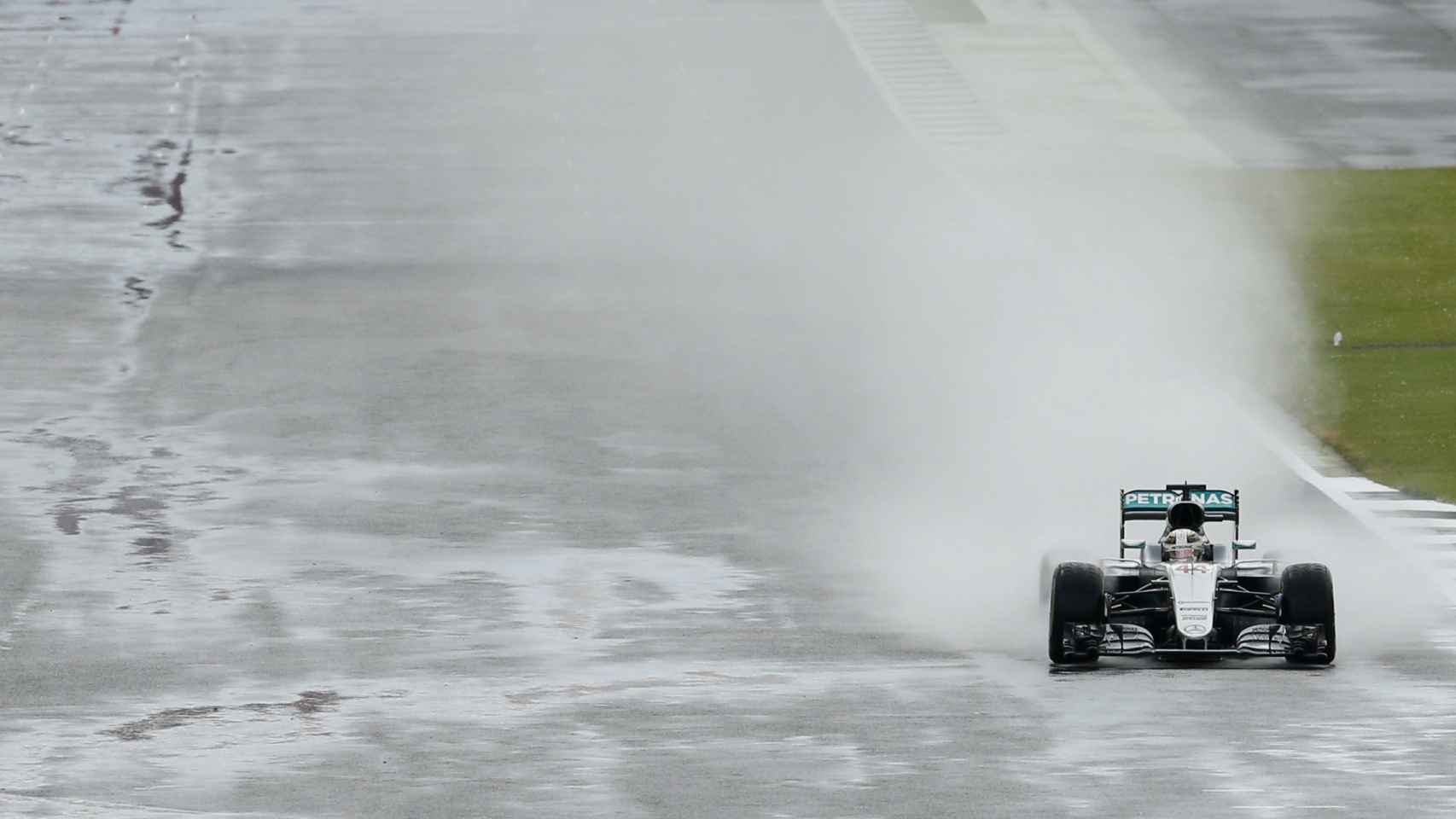 Hamilton durante el Gran Premio.