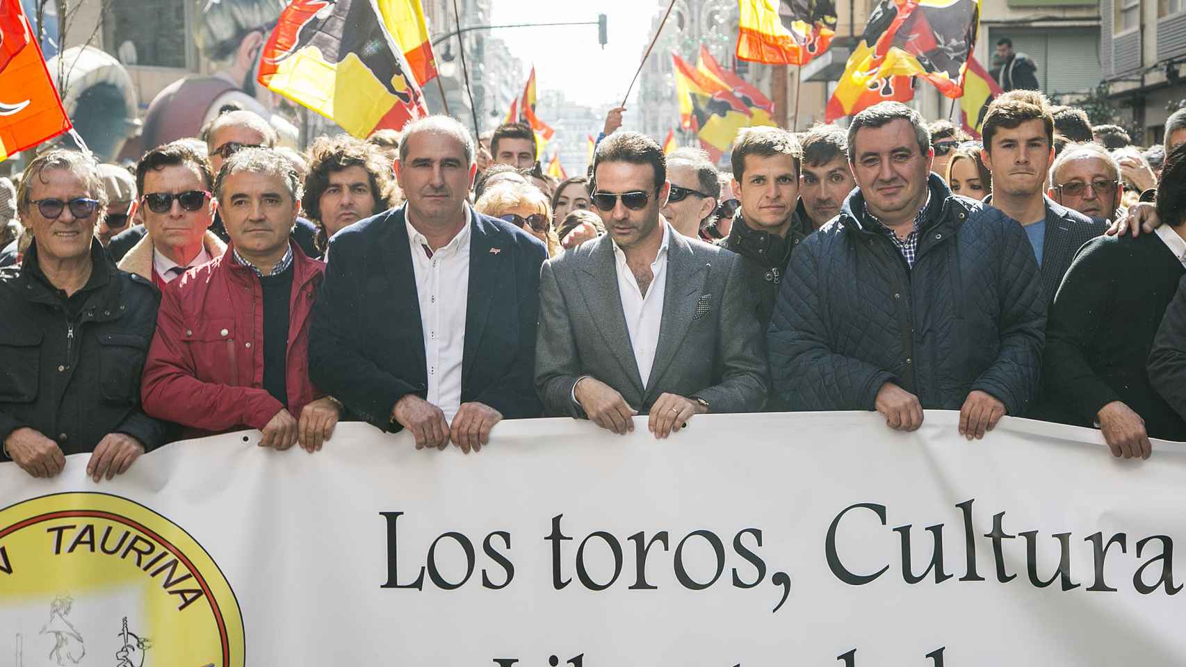 Los toreros José Ortega Cano, Morante de la Puebla, Enrique Ponce y El Juli en la manifestación a favor de la tauromaquia el 13 de marzo en Valencia.
