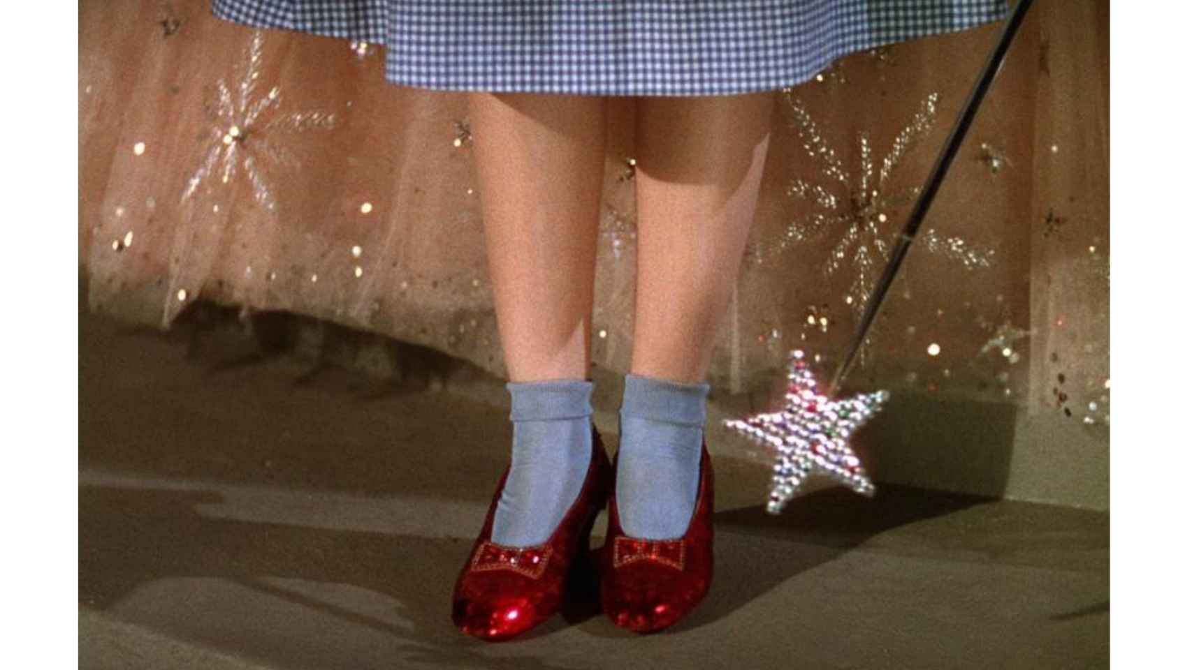 Zapatos rojos que Judy Garland llevó en la película El Mago de Oz.