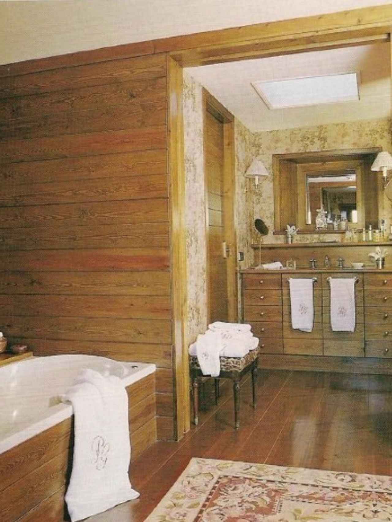 Imagen de uno de los baños de la casa.