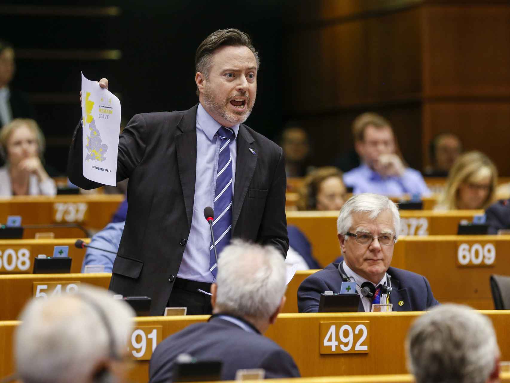 Smith exhibe en la Eurocámara el mapa que demuestra que Escocia votó quedarse