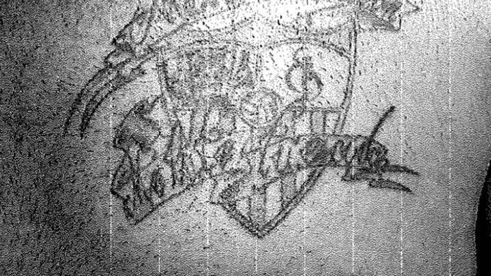El escudo del Sevilla, tatuado en la piel de Prenda.