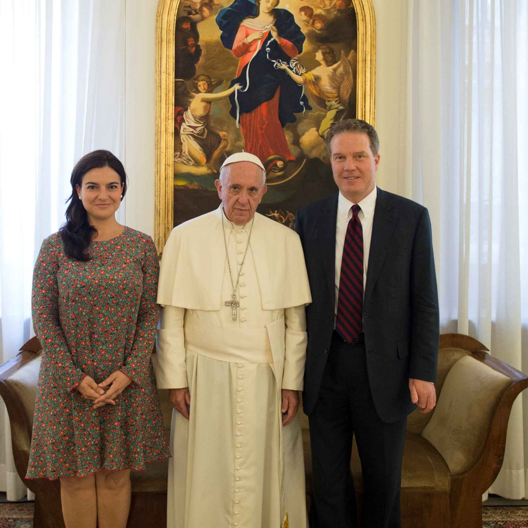 El papa Francisco con García Ovejero y Burke.