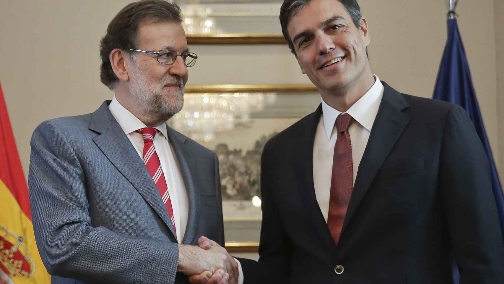 El presidente del Gobierno en funciones junto con el líder del PSOE, Pedro Sánchez.