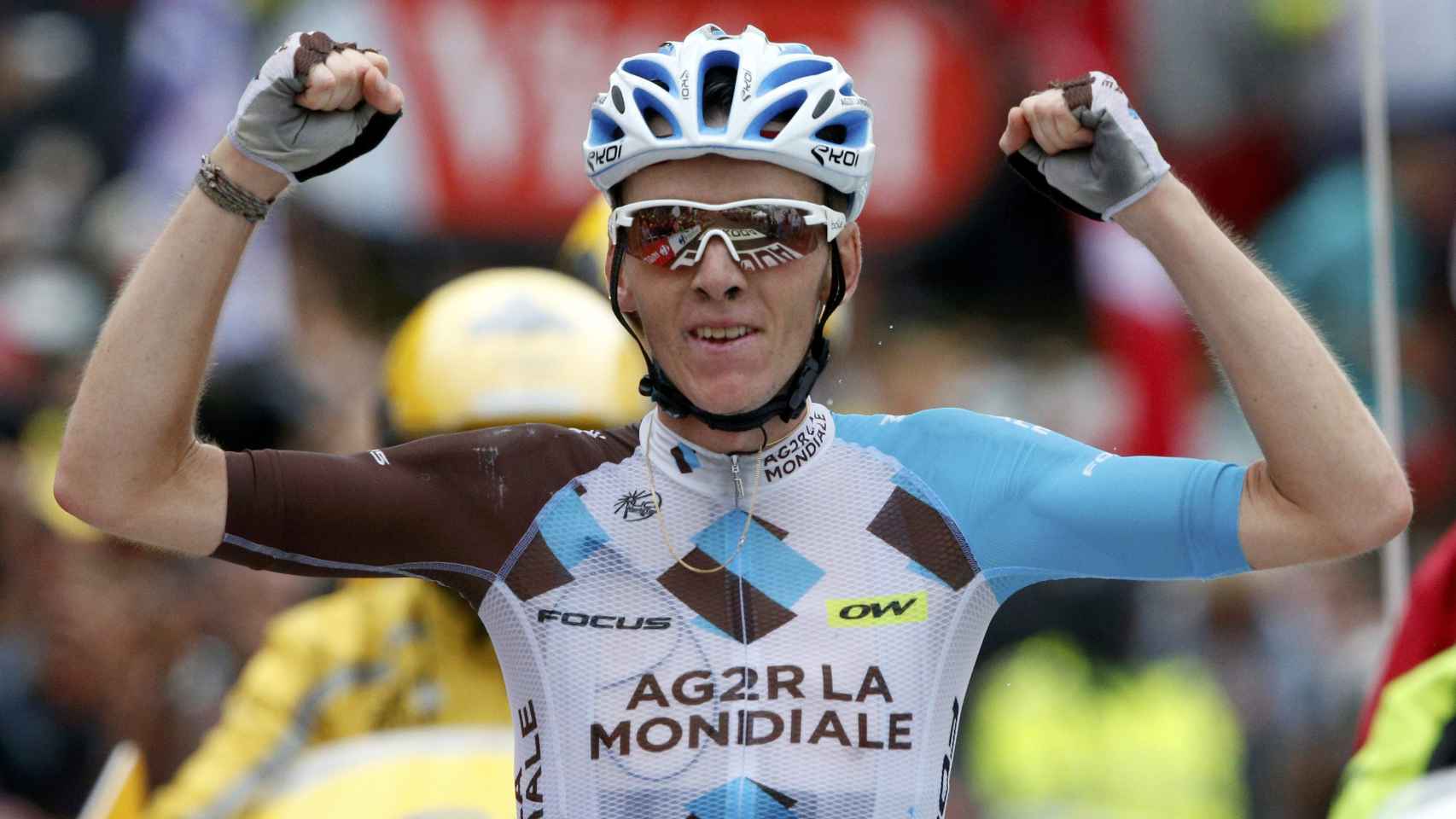 Bardet celebra su victoria en el Mont Blanc.