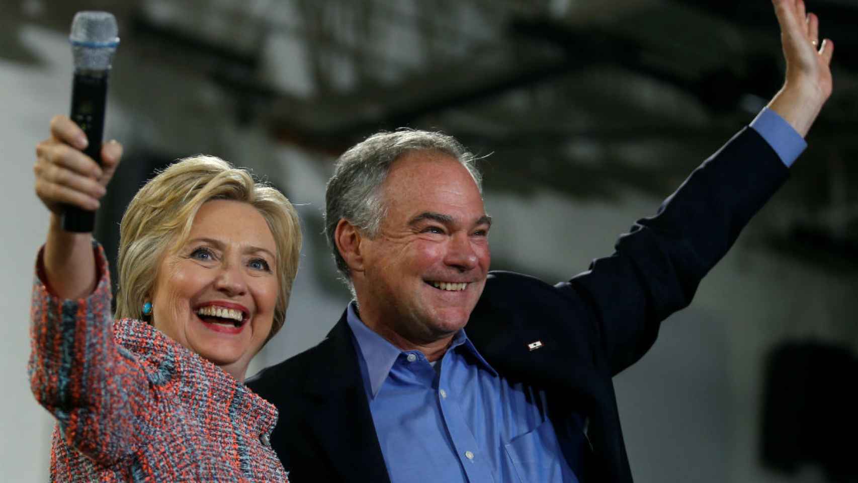 Tim Kaine junto a Hillary Clinton en Virginia.