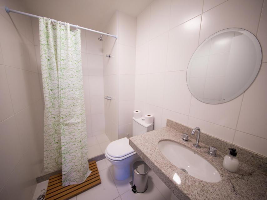 Baño de un apartamento de la Villa Olímpica.