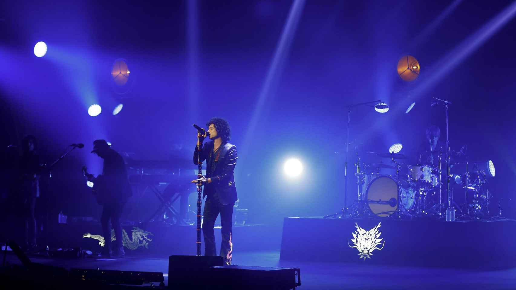 Bunbury, durante el concierto en el Teatro Real de Madrid, incluido en su gira 'Mutaciones Tour 2016'.