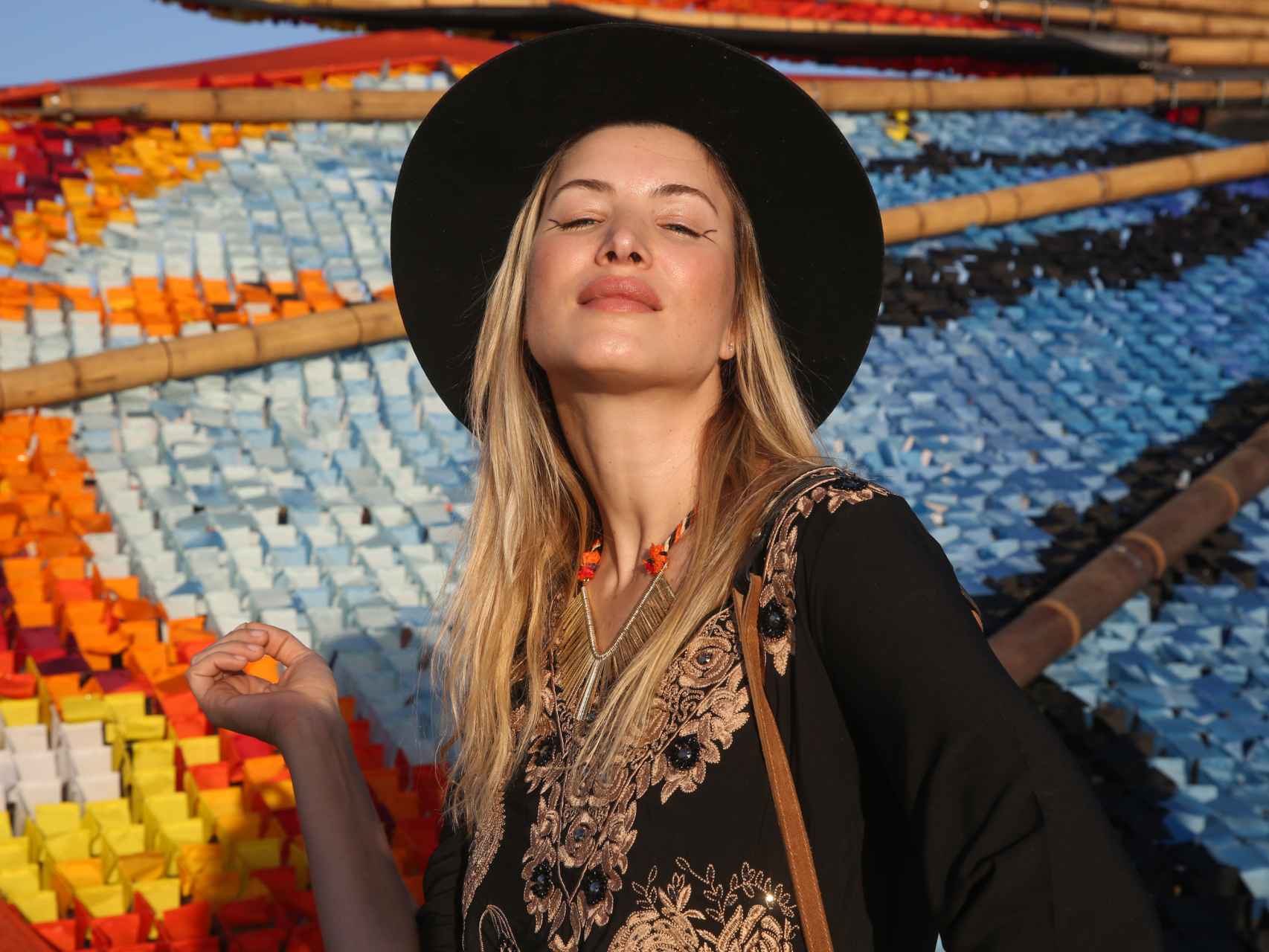 Sole Ainesa de Argentina en el Festival de Coachella en 2015.