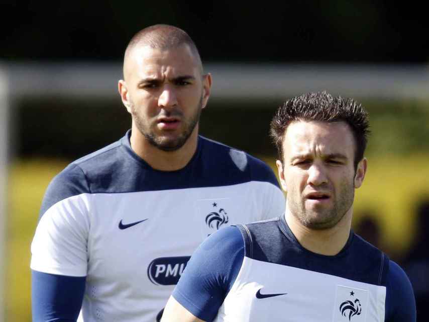 Benzema y Valbuena, en un entrenamiento de la selección francesa.
