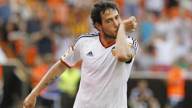 Parejo, durante un partido con el Valencia.