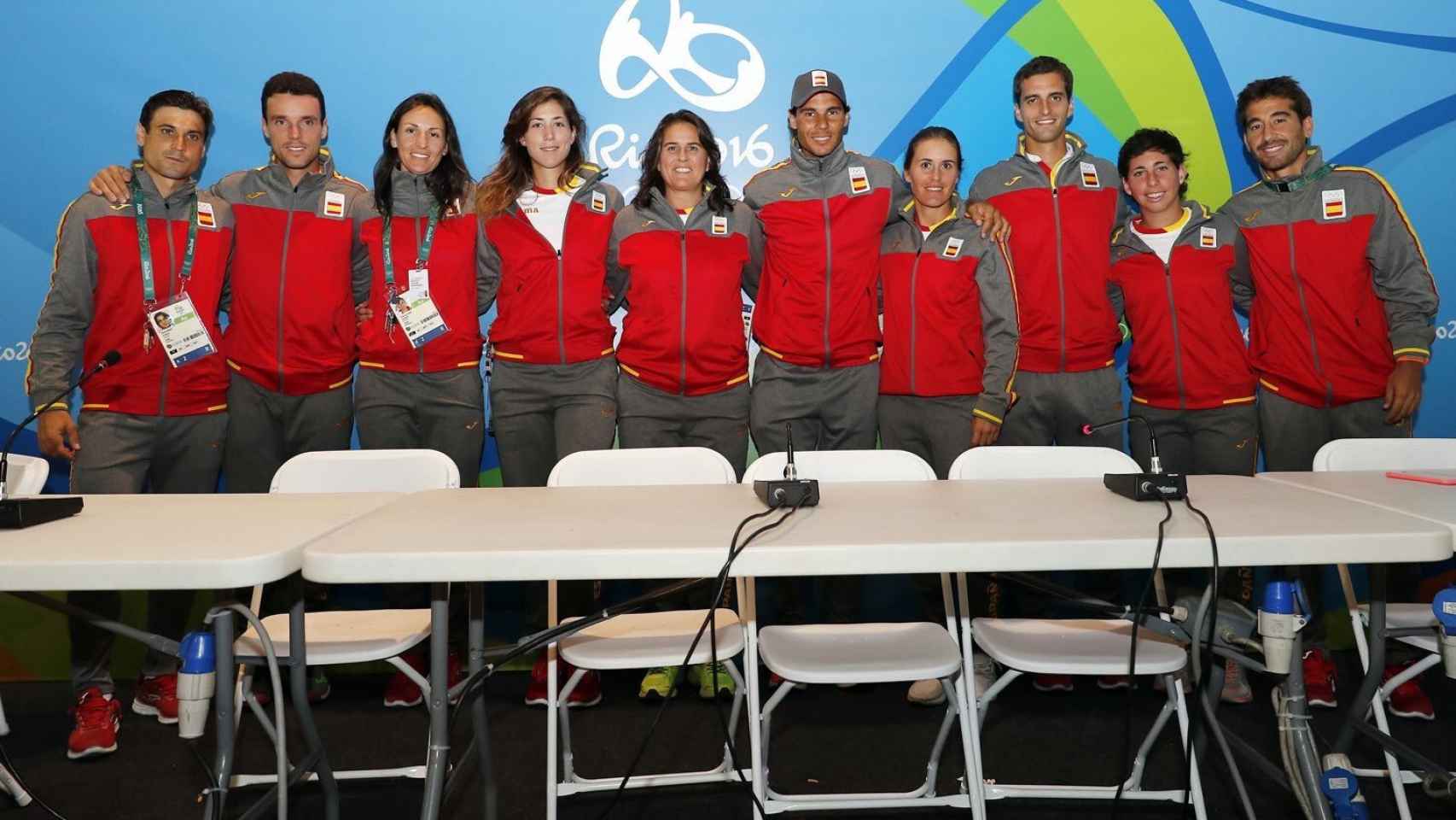 Miembros del equipo olímpico de tenis.