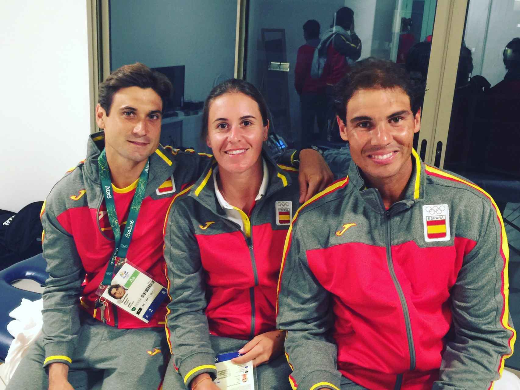 David Ferrer, Anabel Medina y Rafael Nadal en la Villa Olímpica.