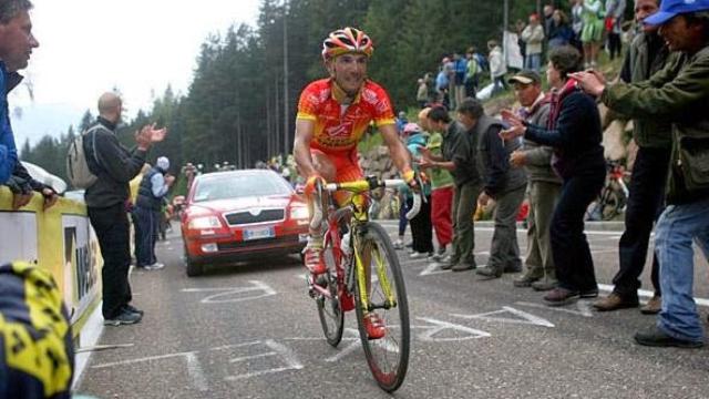 Purito Rodríguez, durante la prueba en ruta en Fort Copacabana, dentro del pelotón.