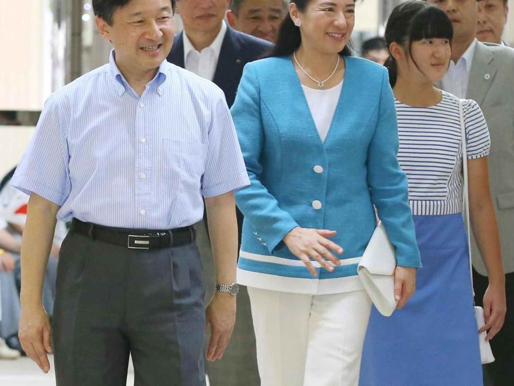 Naruhito con su esposa y su hija Aiko.