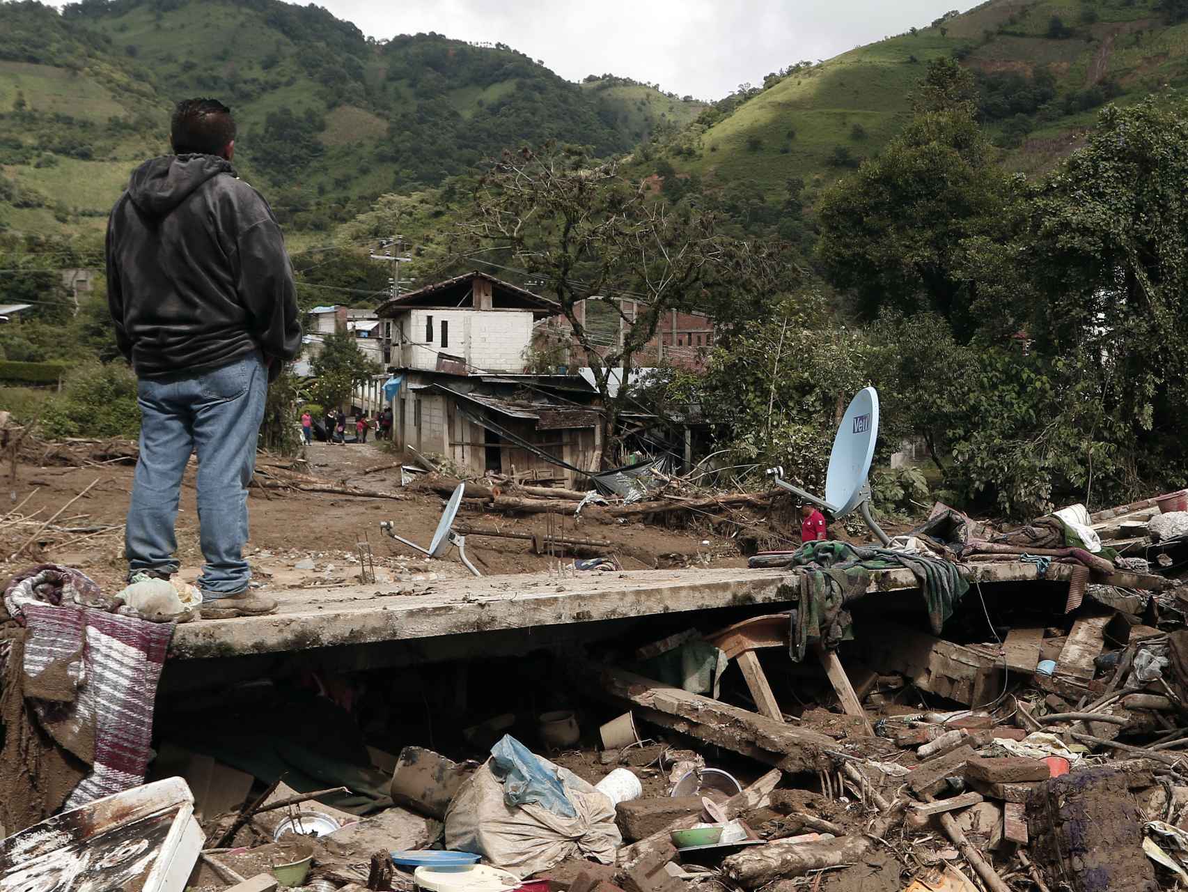 Varias viviendas del municipio de Huahuchinango quedaron semiderruidas.