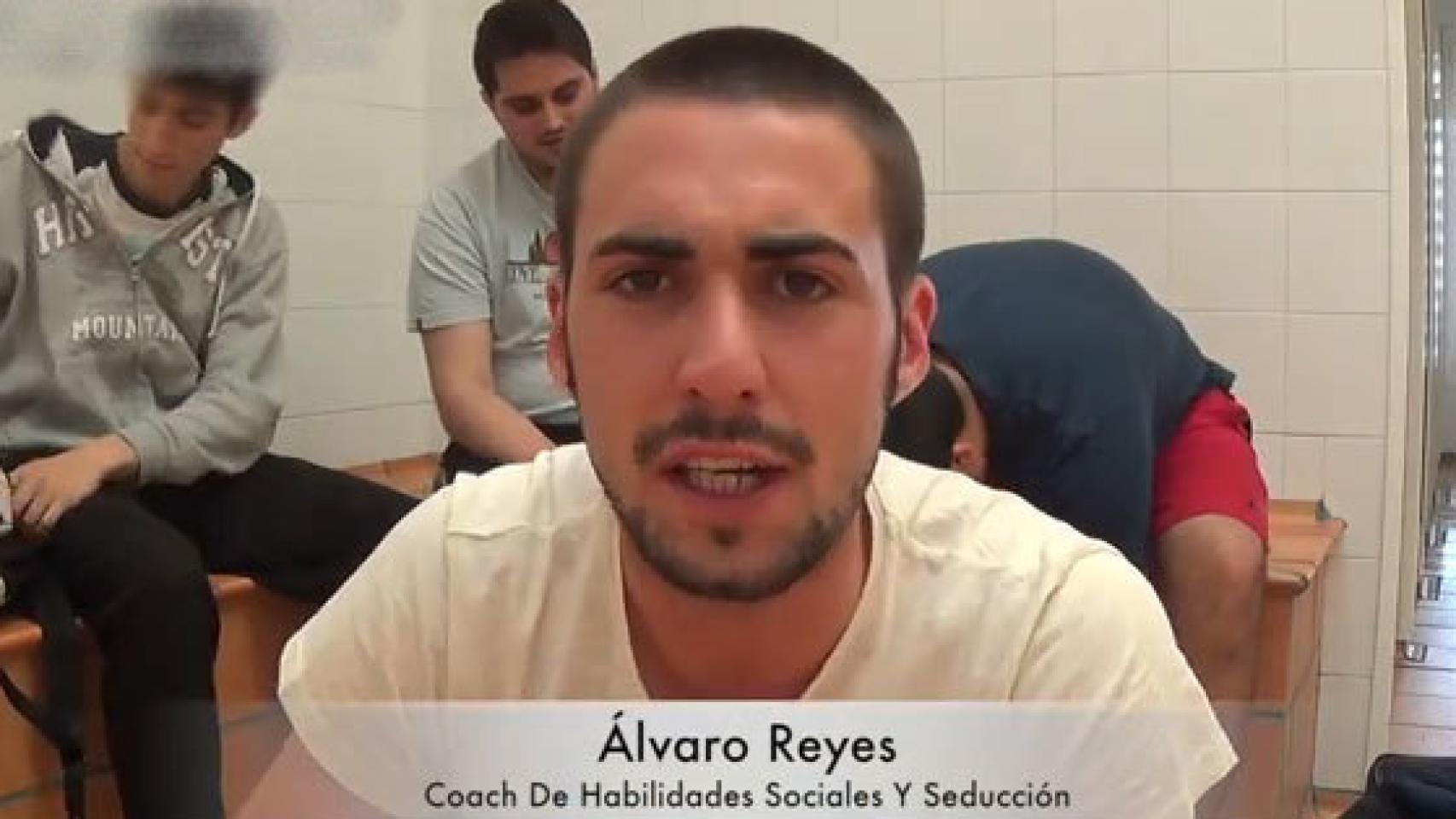 Imagen de Álvaro Reyes en uno de sus vídeos.