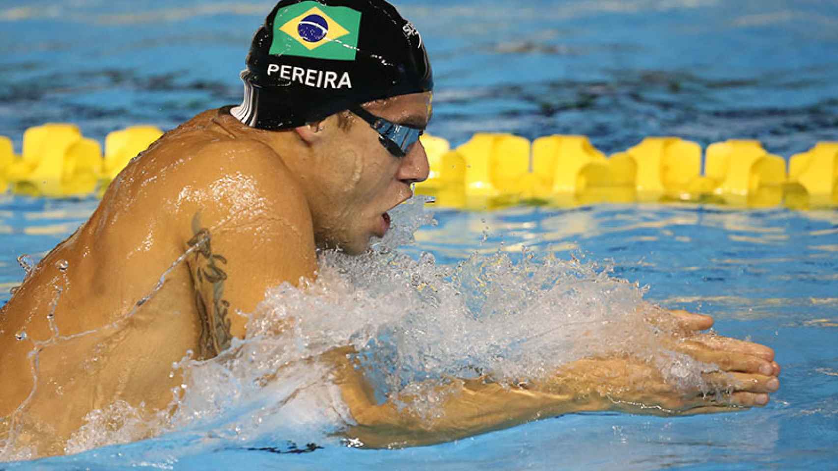 Thiago Pereira en una carrera de braza.