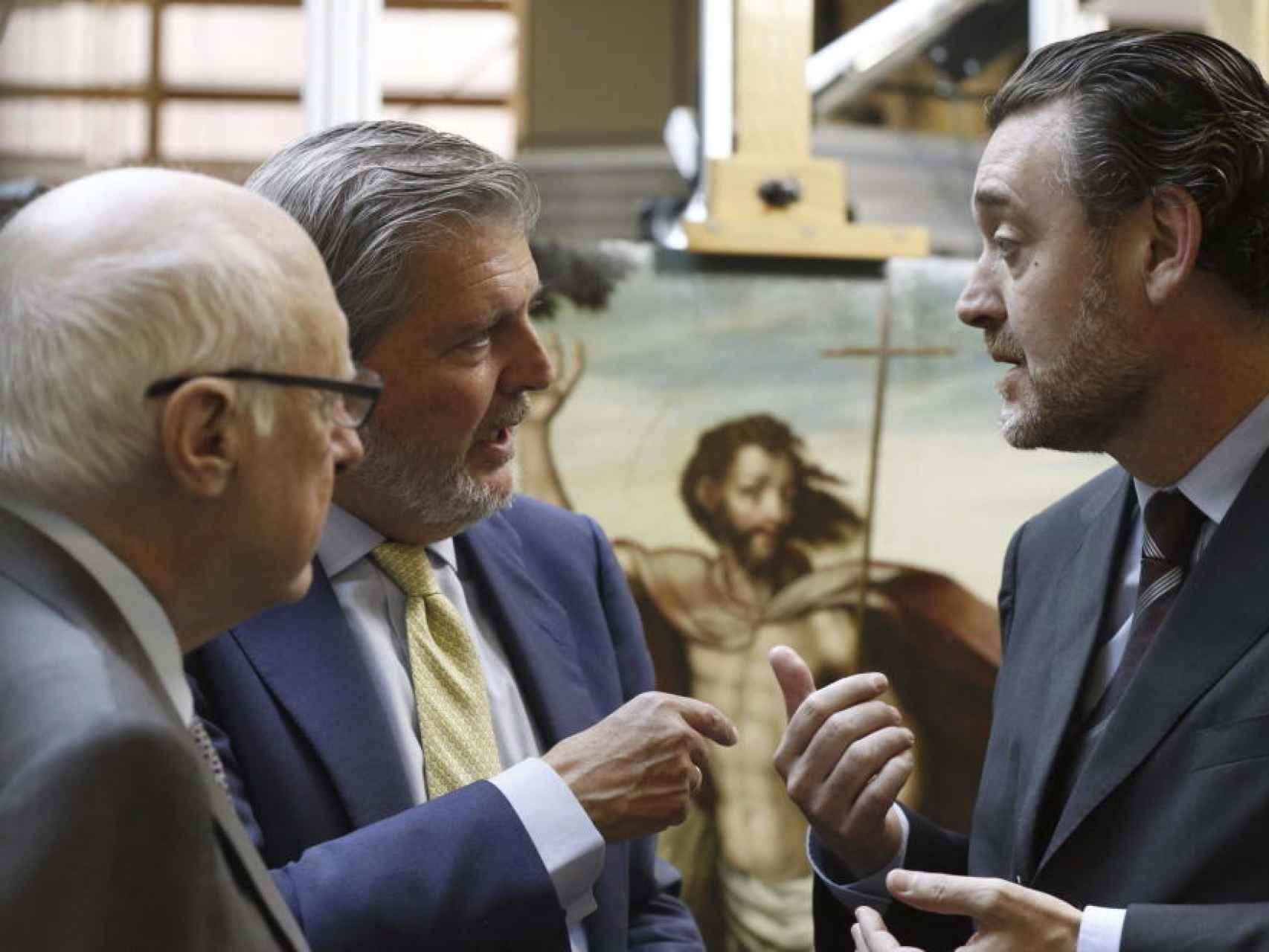 Pérez-Llorca, Méndez de Vigo y Zugaza, en el Museo del Prado.