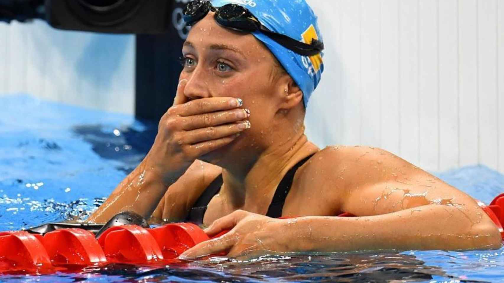 Mireia Belmonte tras darse cuenta de que era medalla de oro.