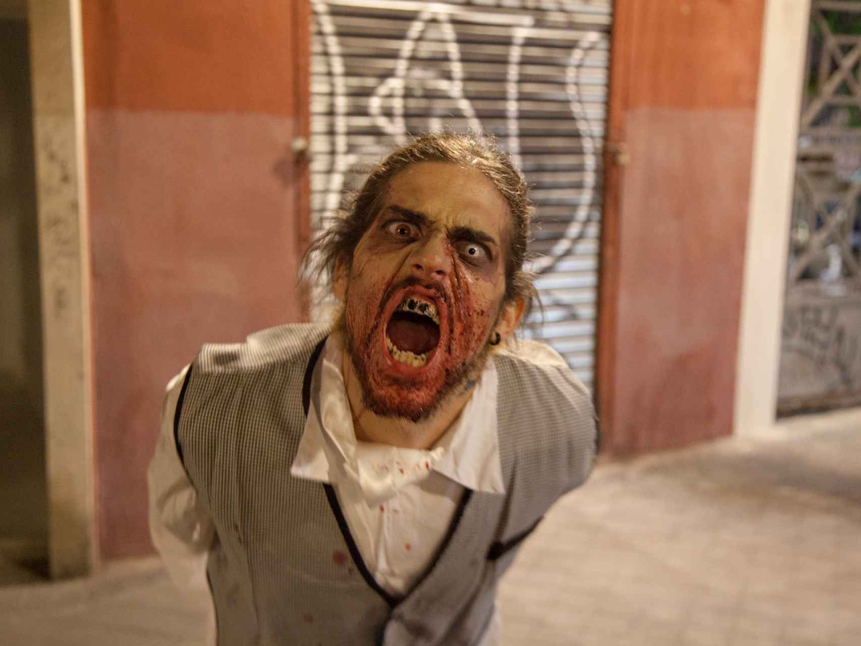 Invasión zombie en La Latina.