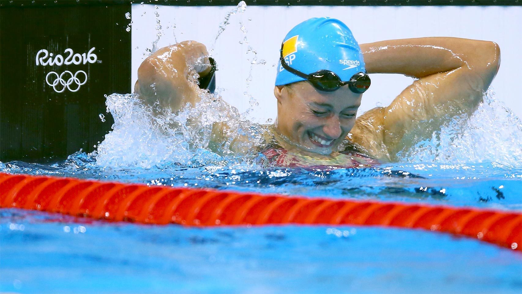 Mireia Belmonte celebra su  victoria en los 200m mariposa./ M. Dalder (Reuters)