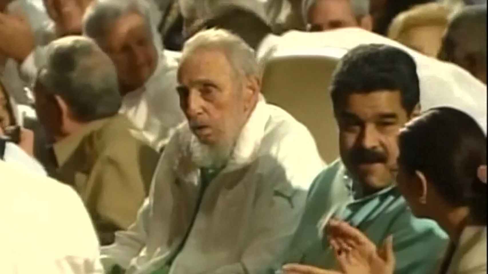 Fidel Castro, junto a Maduro y su hermano Raúl.