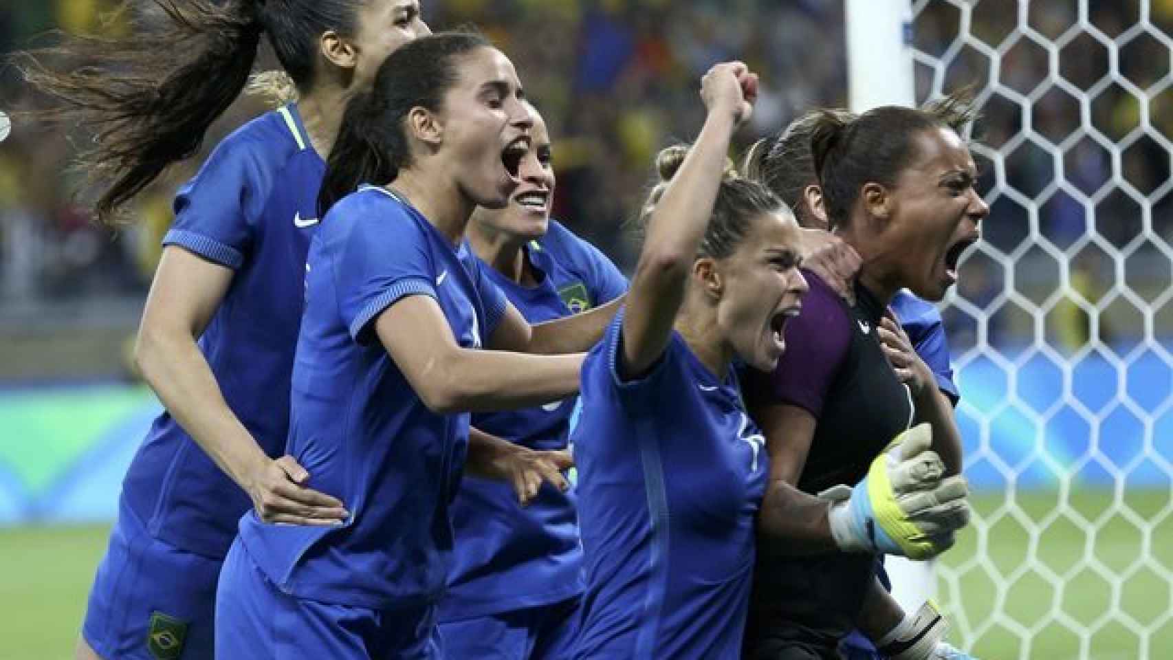 La selección brasileña celebra el pase a semifinales tras vencer a Australia.