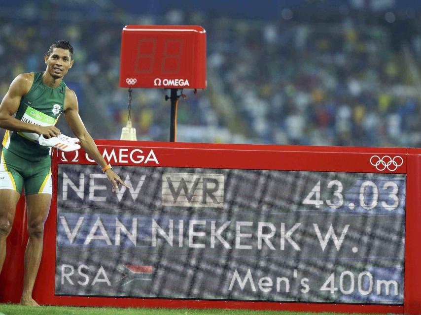 Van Niekerk inmortaliza su impresionante marca.