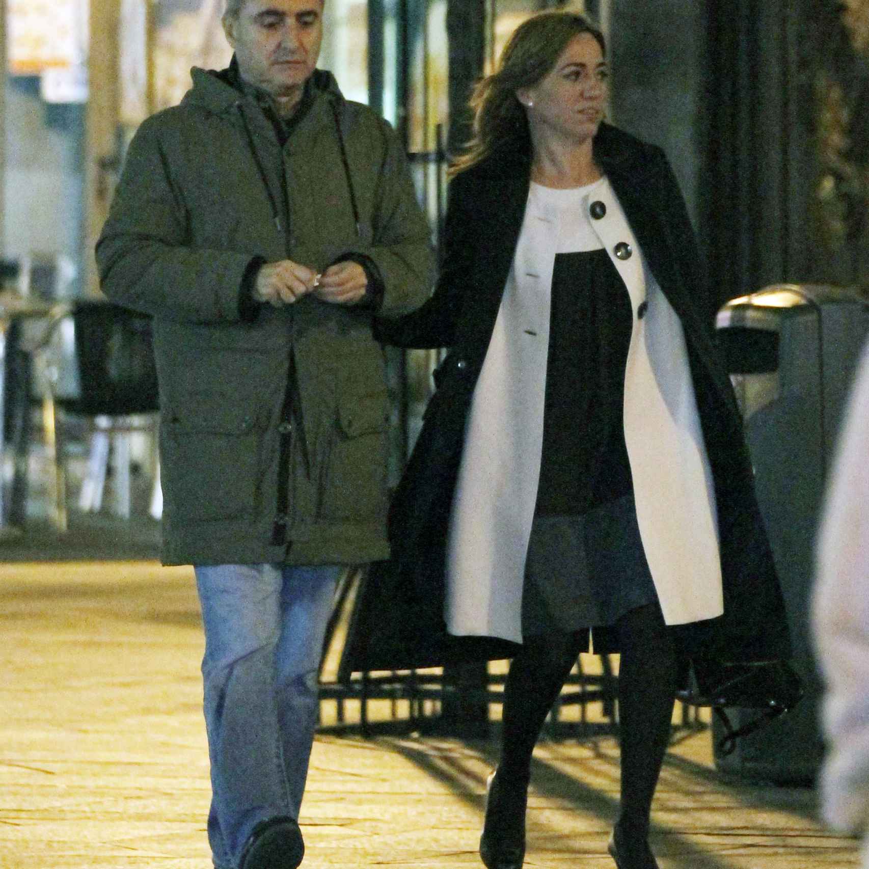 La ex pareja dando un paseo nocturno por las calles de Madrid