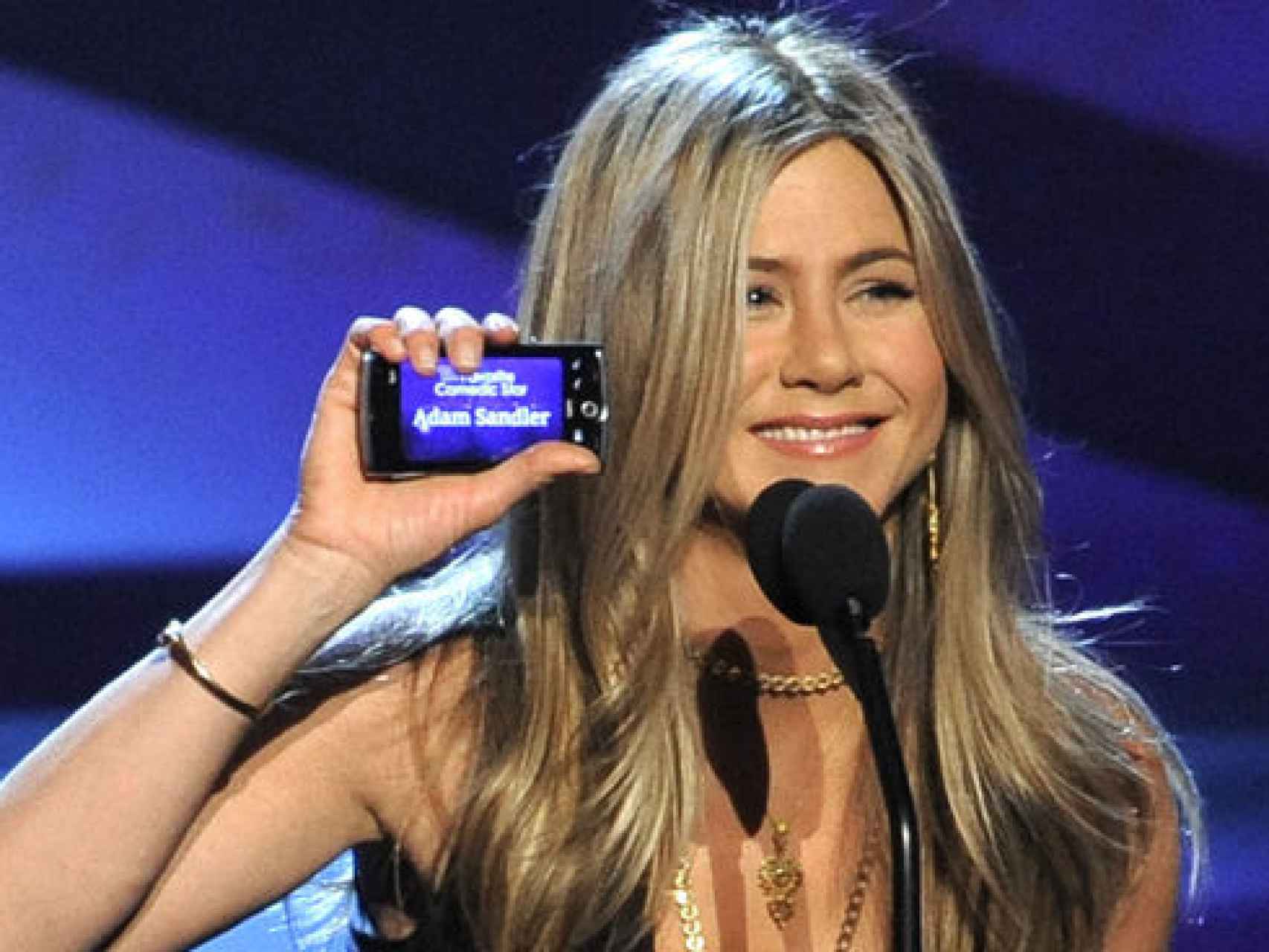Jennifer Aniston ha caído en las garras de las app para ligar.