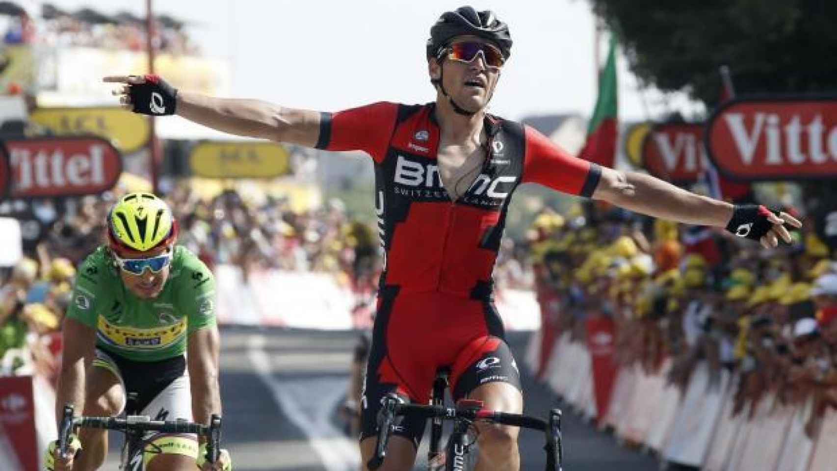 Tejay van Garderen, compañero de Sánchez, celebra una victoria de etapa en el Tour.