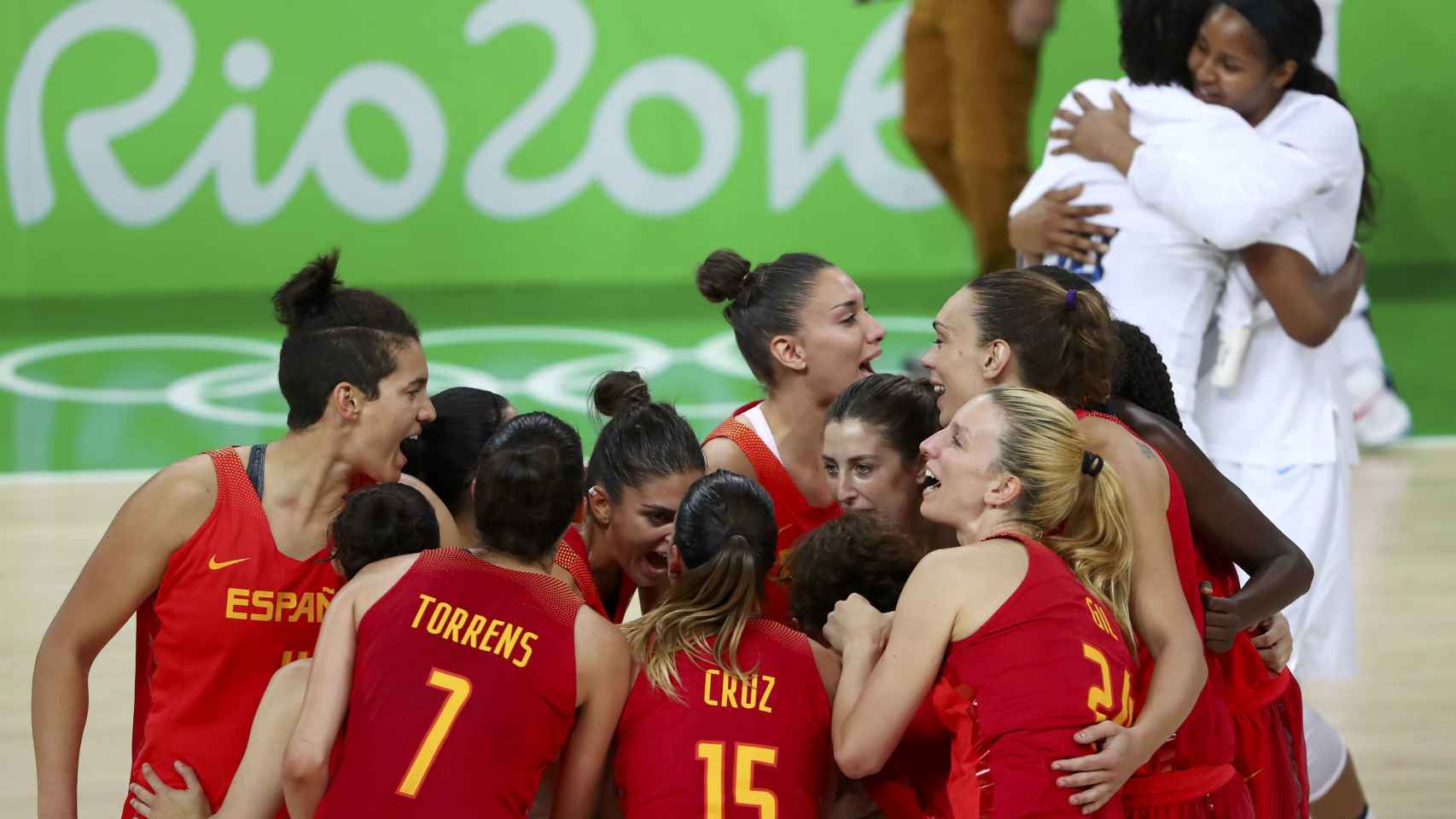 La selección femenina de baloncesto ganó la plata.