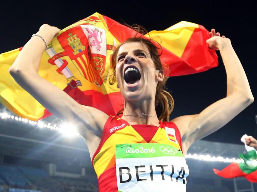 Ruth Beitia se da un baño de oro a los 37 años