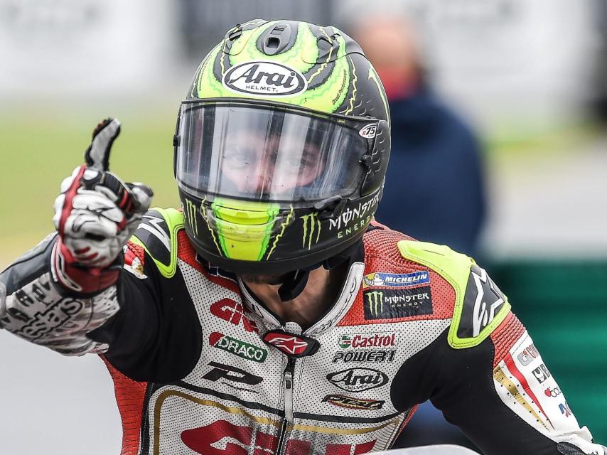 Crutchlow celebra su victoria.