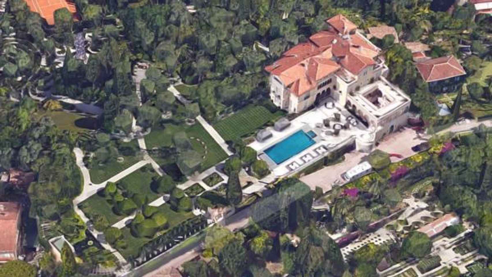 Vista aérea de la casa más cara del mundo y sus impresionantes jardines.