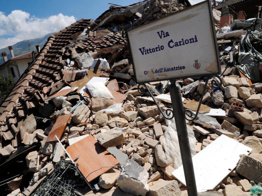 Poco queda de Amatrice tras el terremoto.