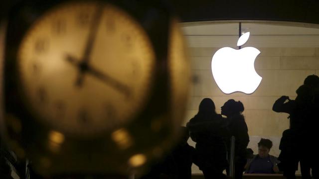 Logo de Apple en la Estación Central de Nueva York.