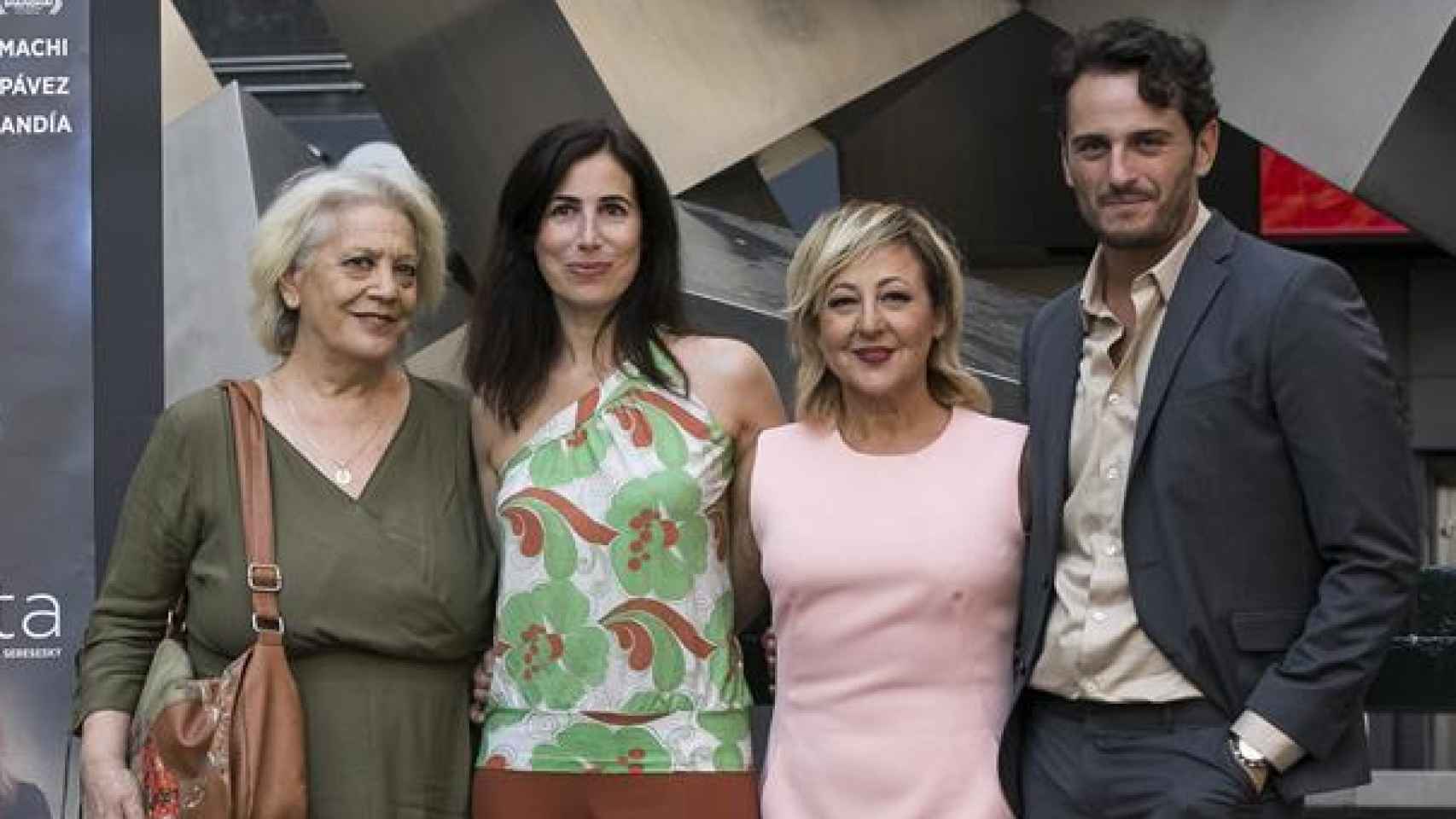 Terele Pávez, Carmen Machi, Marina Seresesky y Asier Etxeandía presentan La puerta abierta.