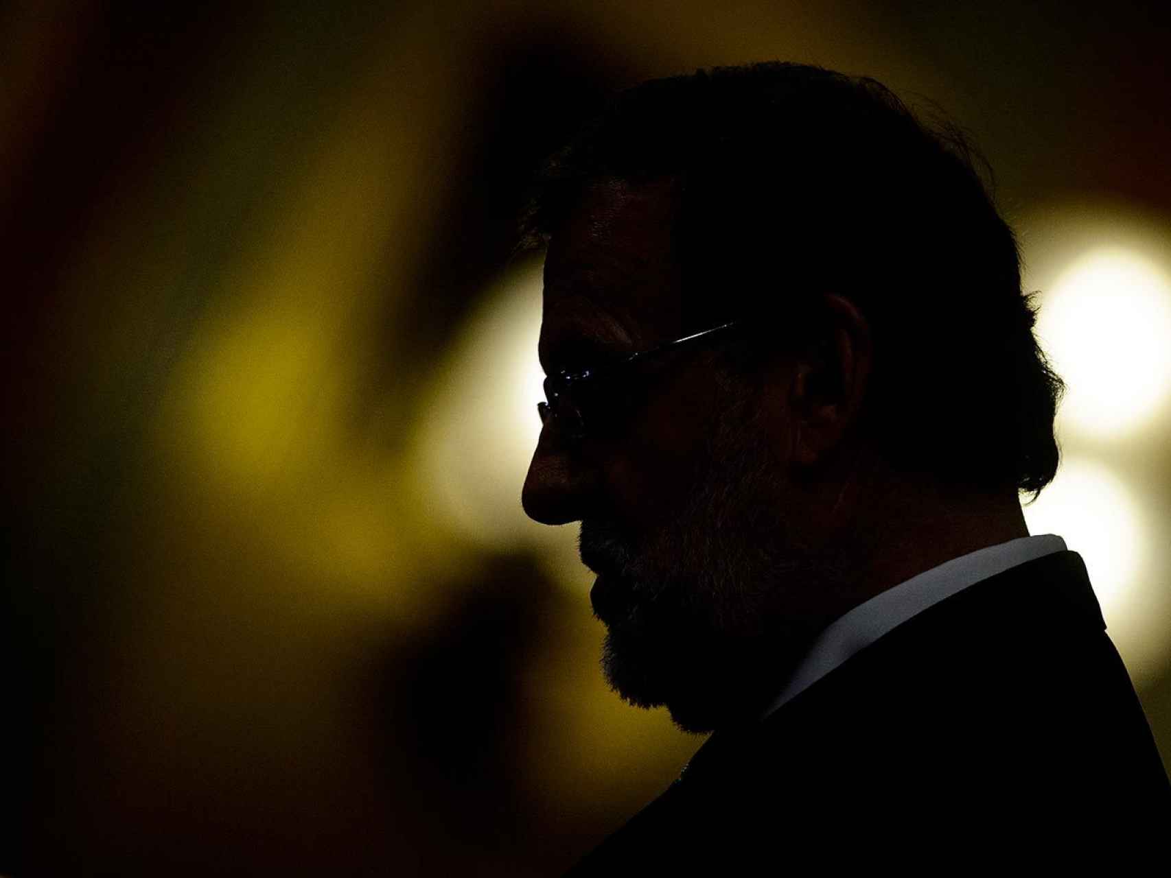 Rajoy, durante una de las réplicas de la sesión./ Dani Pozo