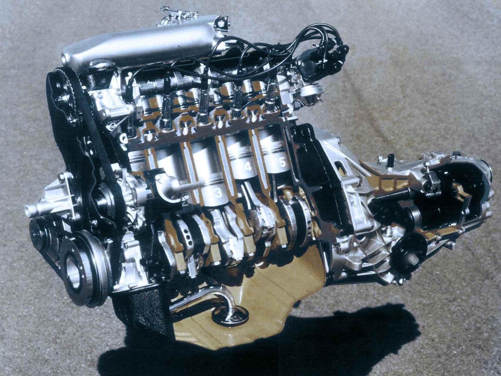 Los motores Audi de 5 cilindros están de cumpleaños celebrando su 40 aniversario