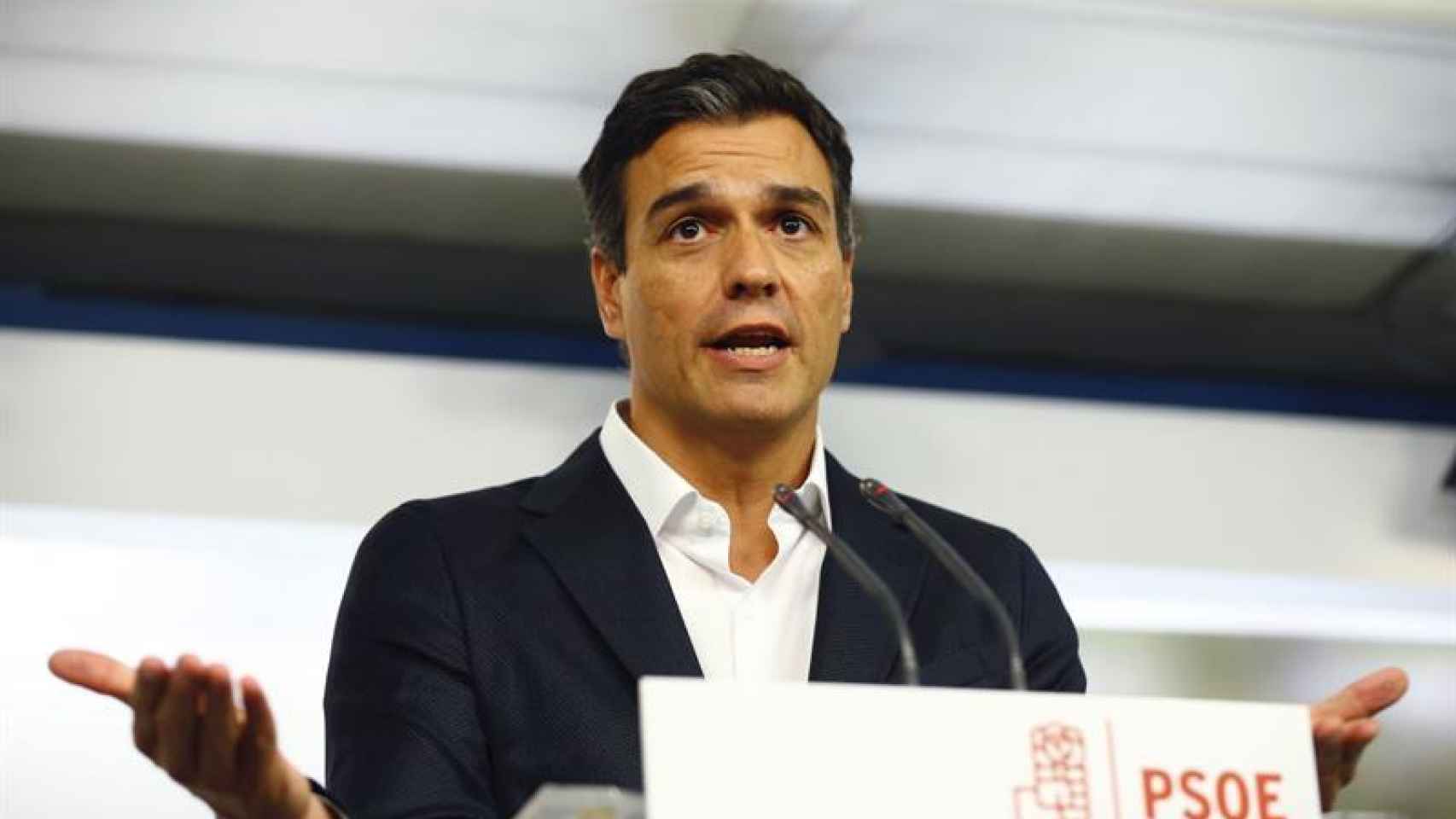 Pedro Sánchez, en su comparecencia en Ferraz este lunes.