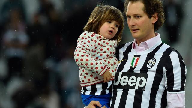 El presidente de Fiat Chysker, John Elkann, antes de un partido de la Juventus.