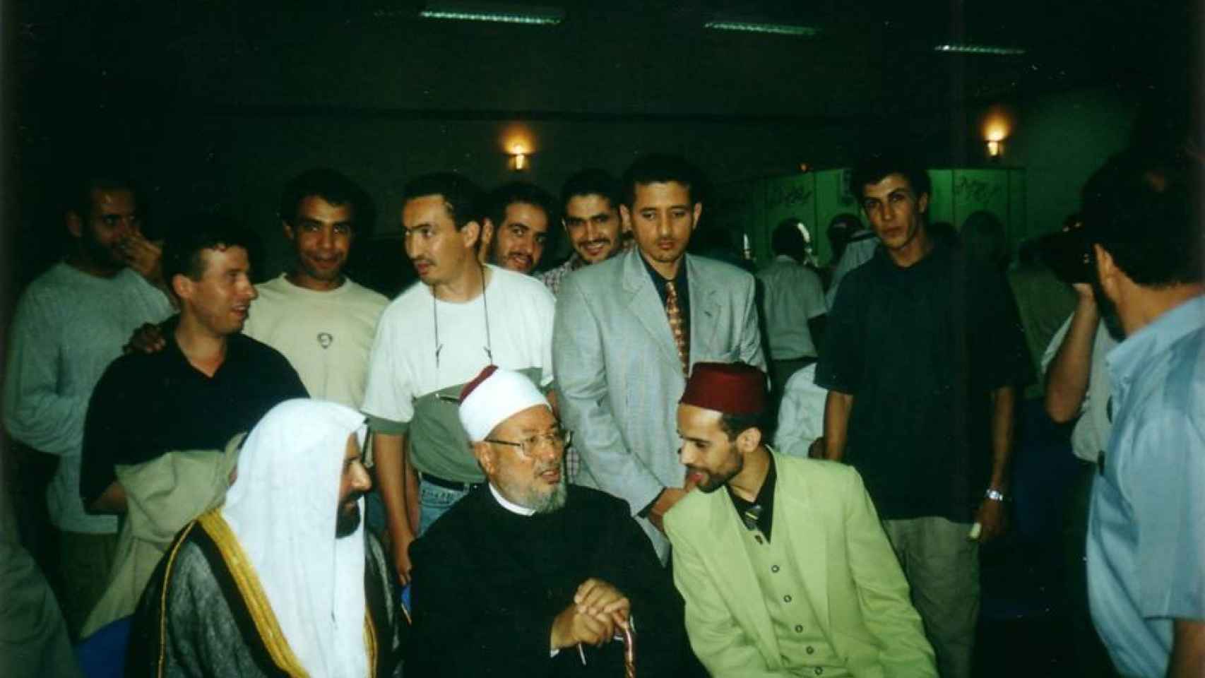 Rachid Boutarbouch, impulsor de la universidad islámica en Donostia, con Yusuf al-Qarada, líder intelectual de los Hermanos Musulmanes en Egipto.