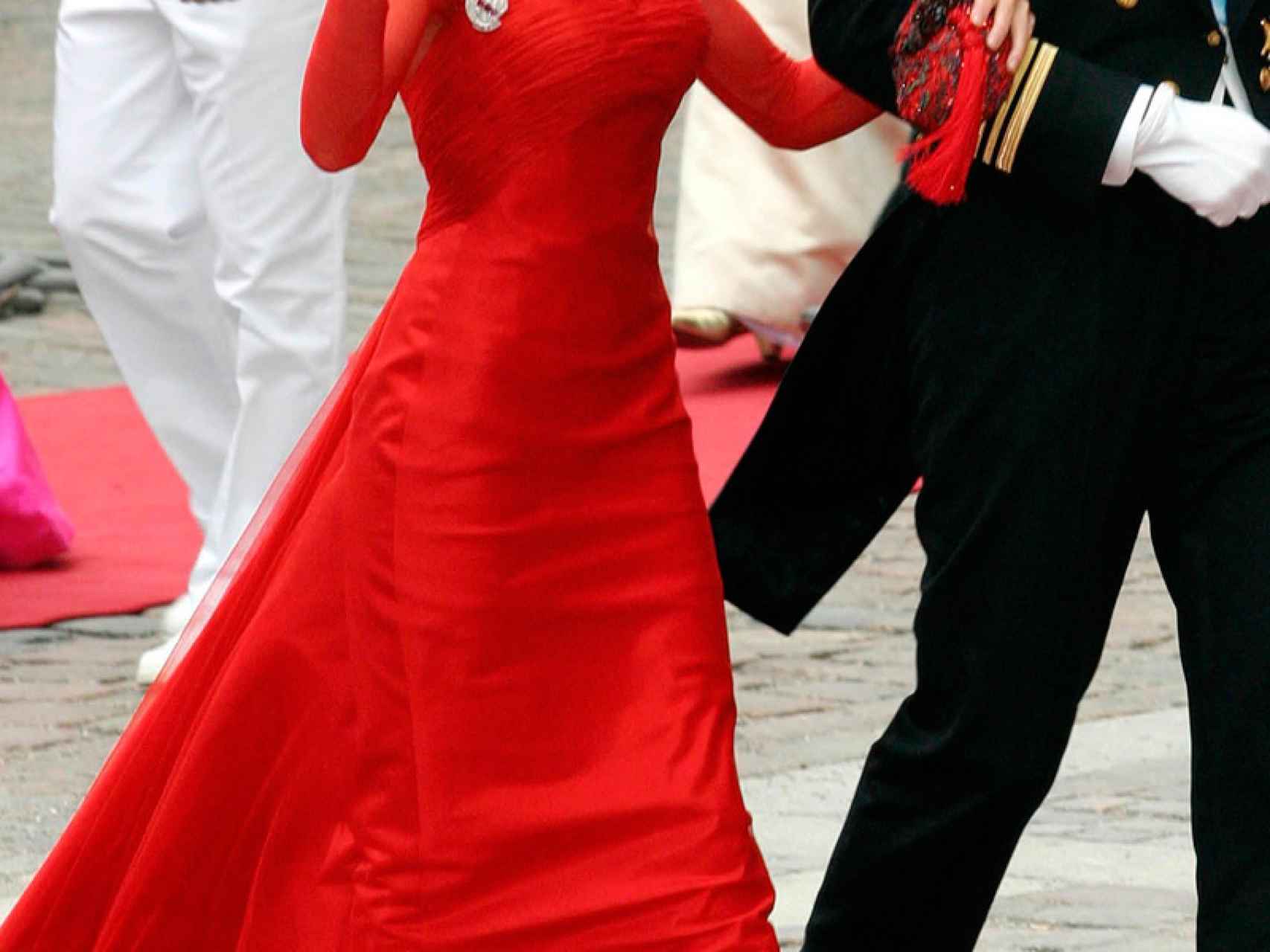 El vestido de Caprile causó sensación en toda Europa.