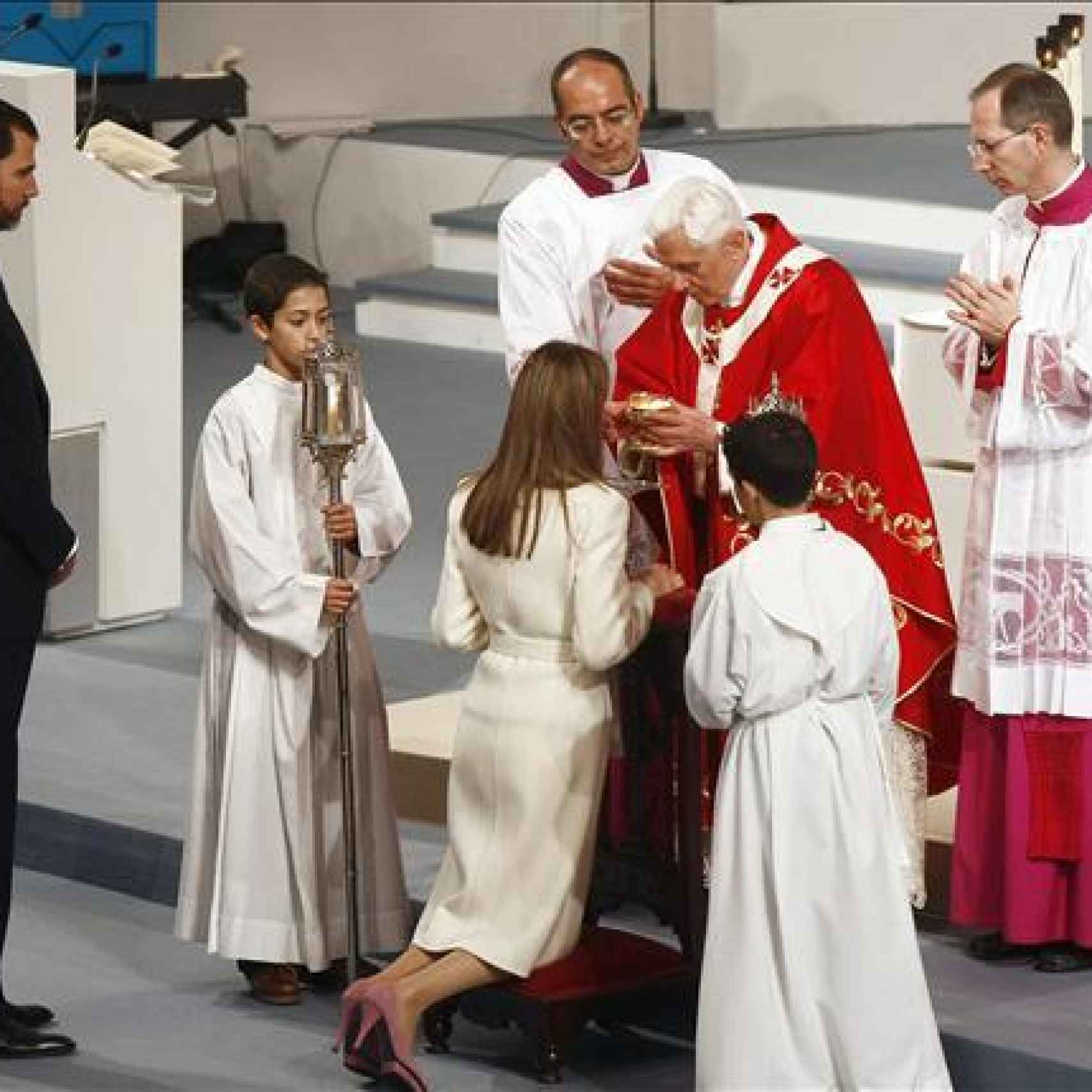 Letizia, durante la visita del Papa Benedicto XVI a Santiago de Compostela.