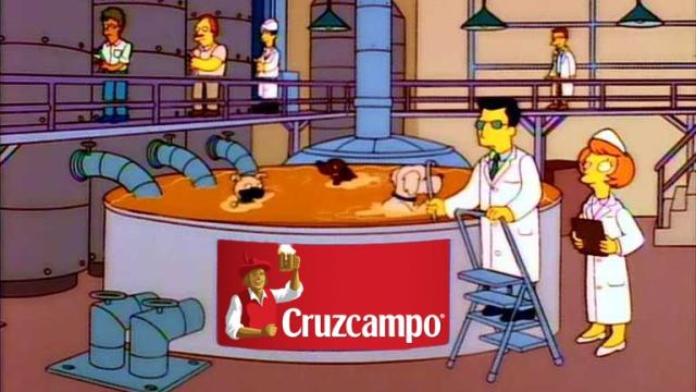 Un meme que caricaturiza el proceso de creación de la cerveza Cruzcampo.