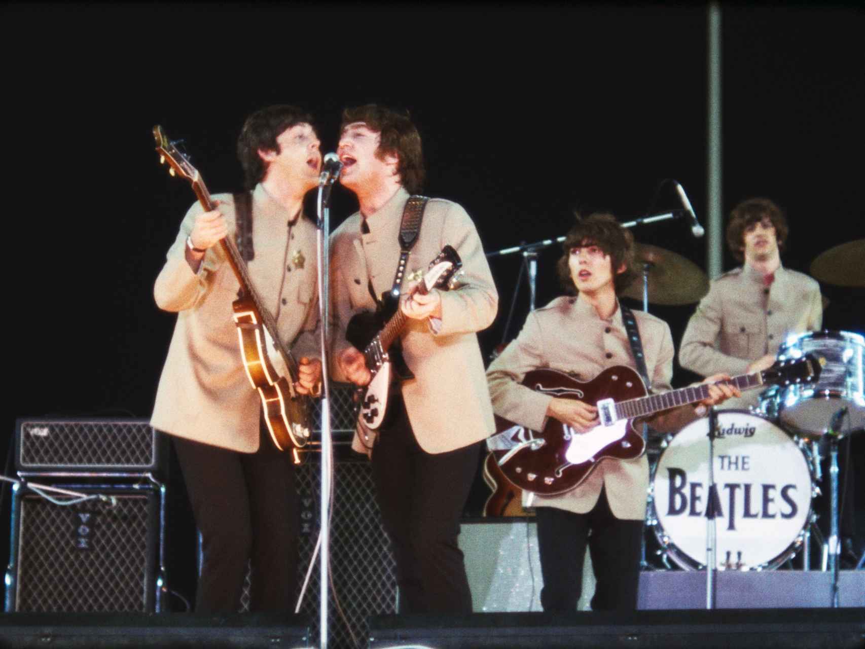 Fotograma del documental de The Beatles.