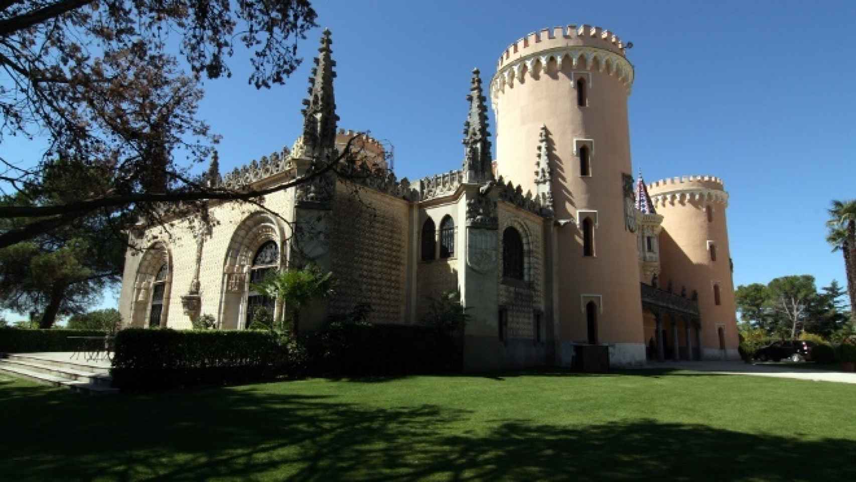 Fotografía de la finca del Castillo de Viñuelas.